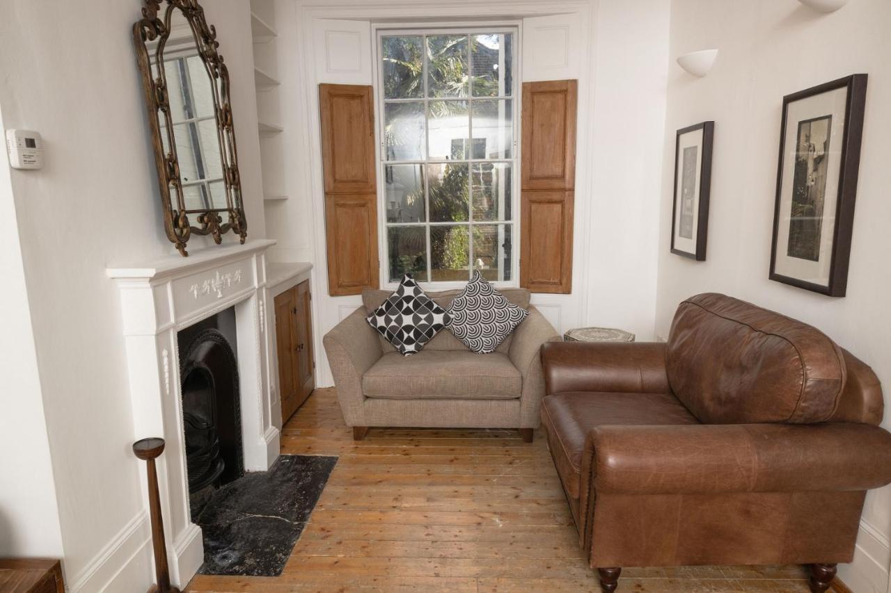 The Angel Place Hideaway - Fair 4Bdr House With Terrace Londen Buitenkant foto