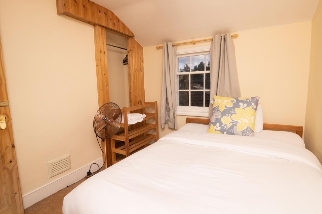 The Angel Place Hideaway - Fair 4Bdr House With Terrace Londen Buitenkant foto
